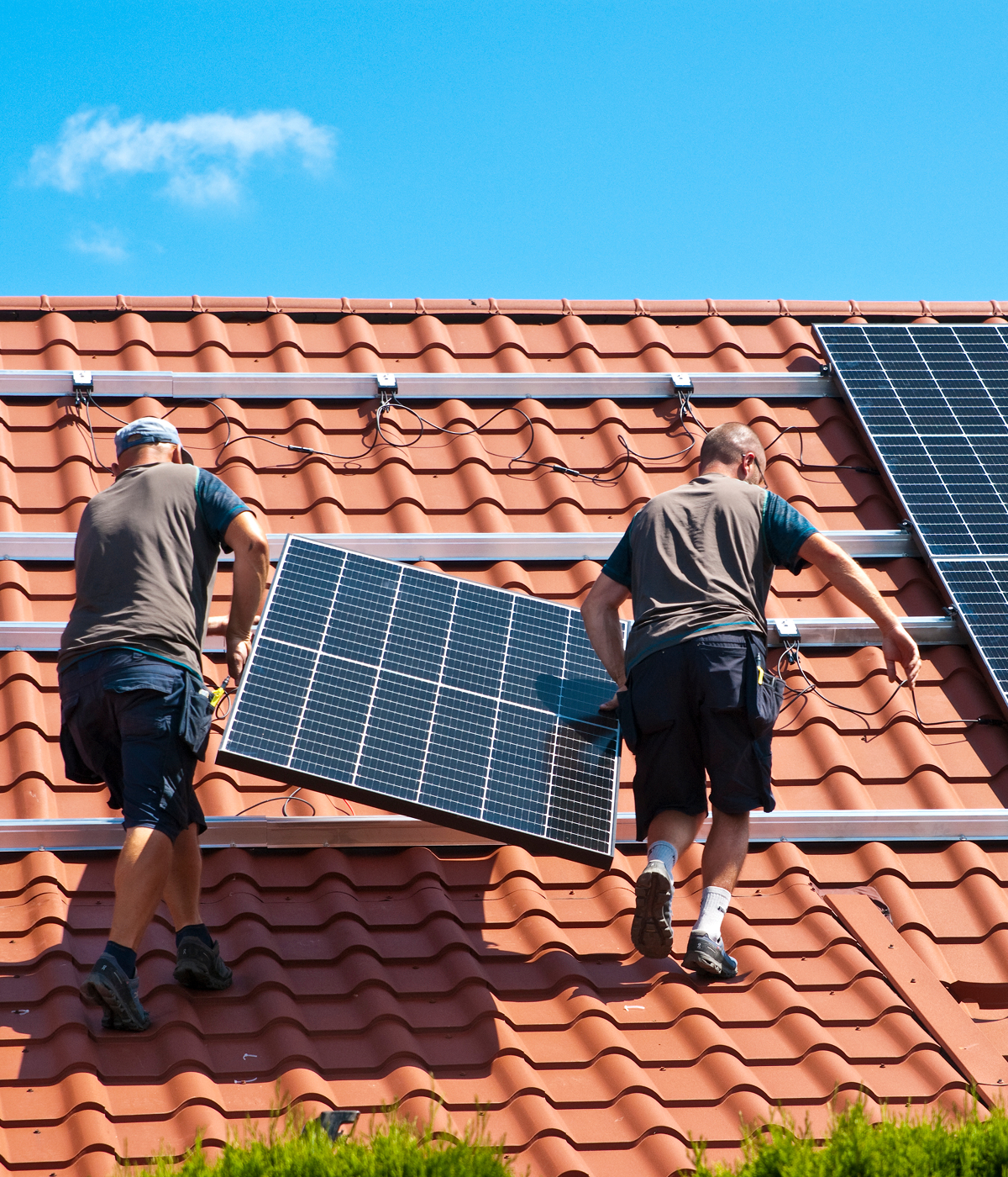 Accounting for solar companies